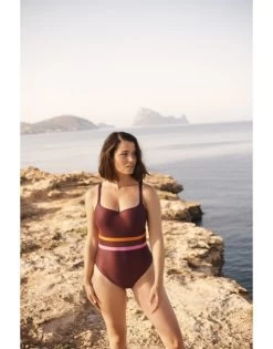 Panache Swim Kira Active Badpak Grote Cupmaten D - O / T. 65-85 - Mulberry - SW1385 -Lingerie Kortingswinkel panache swim kira active badpak grote cupmaten d o t 65 85 mulberry sw1385 4