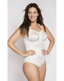 Ulla Dessous Ella Shapewear Body Kleine En Grote Maten 75-100 Cup H Tot I - Écru - 3675 -Lingerie Kortingswinkel ulla dessous ella shapewear body kleine en grote maten 75 100 cup h tot i ecru 3675 2